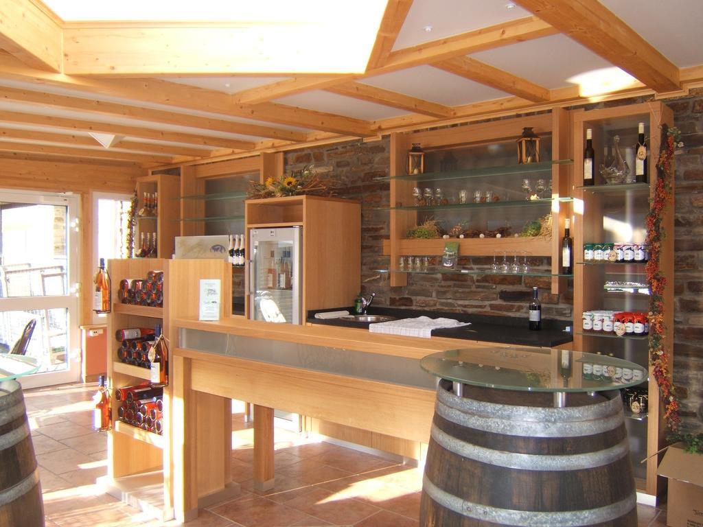 Wein- Und Gaestehaus St. Aldegundishof Sankt Aldegund Exterior foto